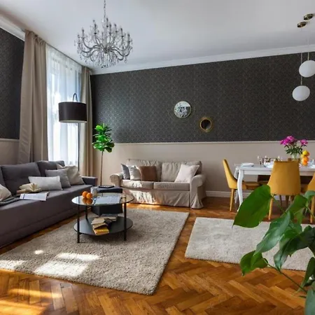 Between Old Town And Kazimierz Apartamento