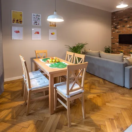 Between Old Town And Kazimierz