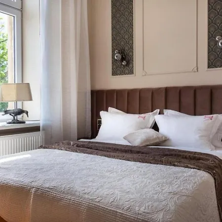 Between Old Town And Kazimierz アパート クラクフ